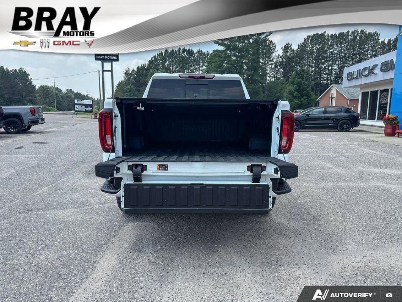 2024 GMC Sierra 1500 AT4   REFINEMENT AND RUGGEDNESS   RUNNING BOARDS Photo