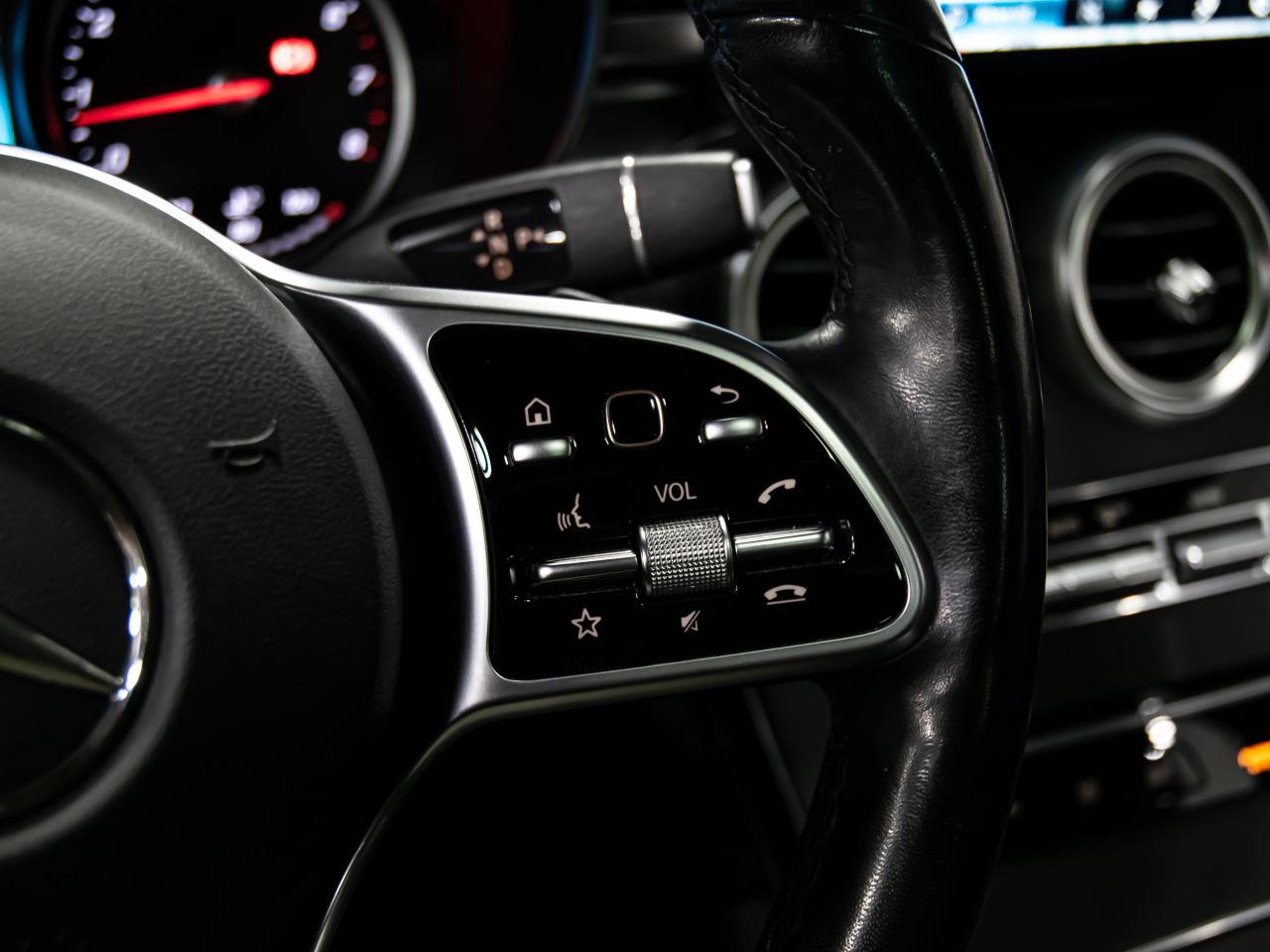 2021 Mercedes-Benz GLC GLC 300 4MATIC AMG PKG BLIND SPOTS NAVI REAR CAM Photo