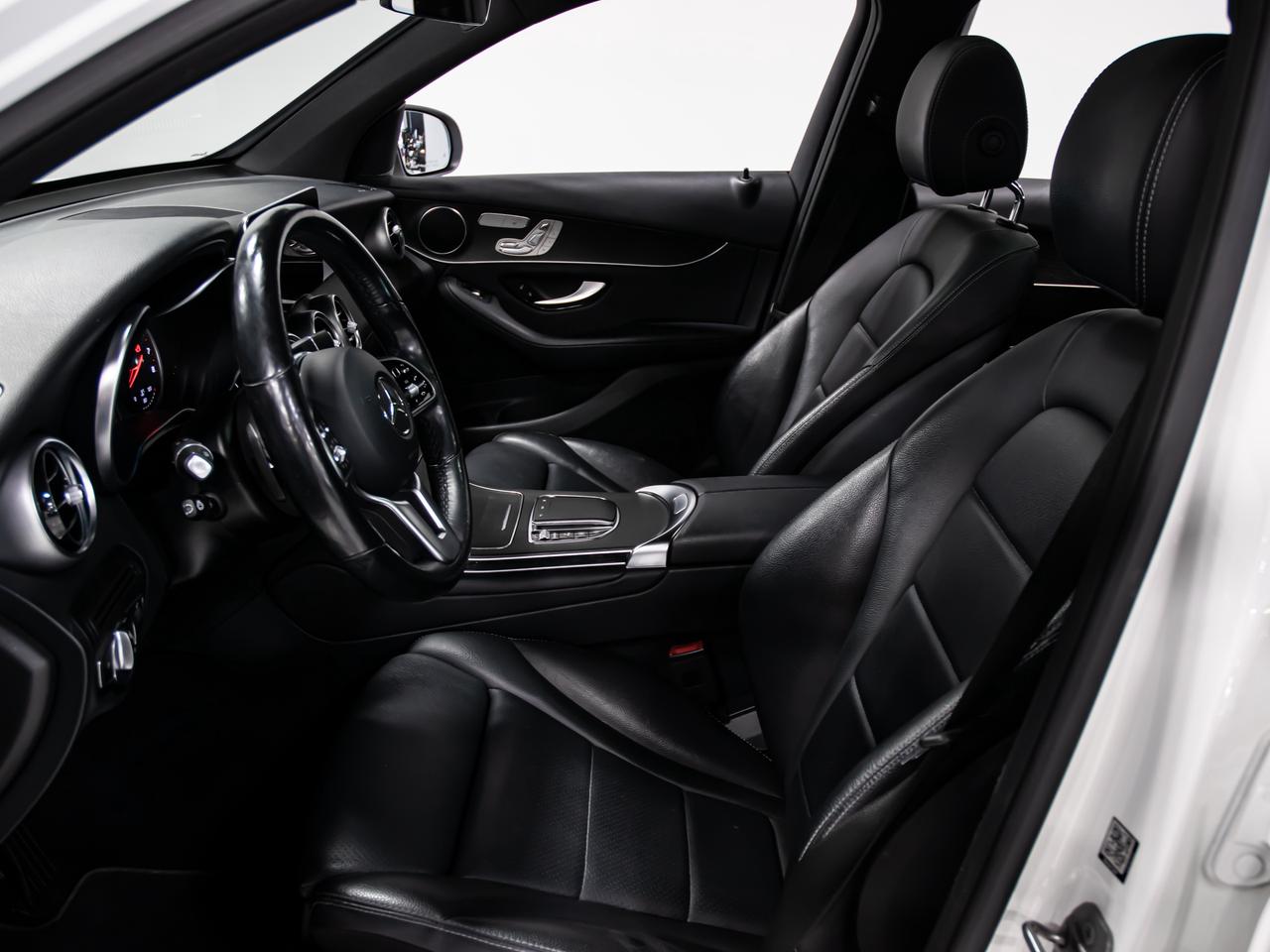 2021 Mercedes-Benz GLC GLC 300 4MATIC AMG PKG BLIND SPOTS NAVI REAR CAM Photo