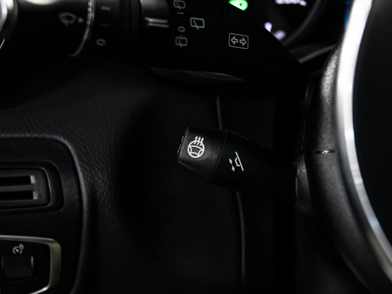 2021 Mercedes-Benz GLC GLC 300 4MATIC AMG PKG BLIND SPOTS NAVI REAR CAM Photo