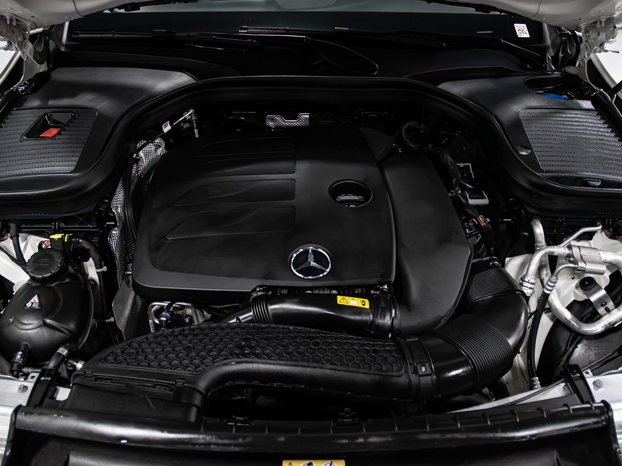 2021 Mercedes-Benz GLC GLC 300 4MATIC AMG PKG BLIND SPOTS NAVI REAR CAM Photo