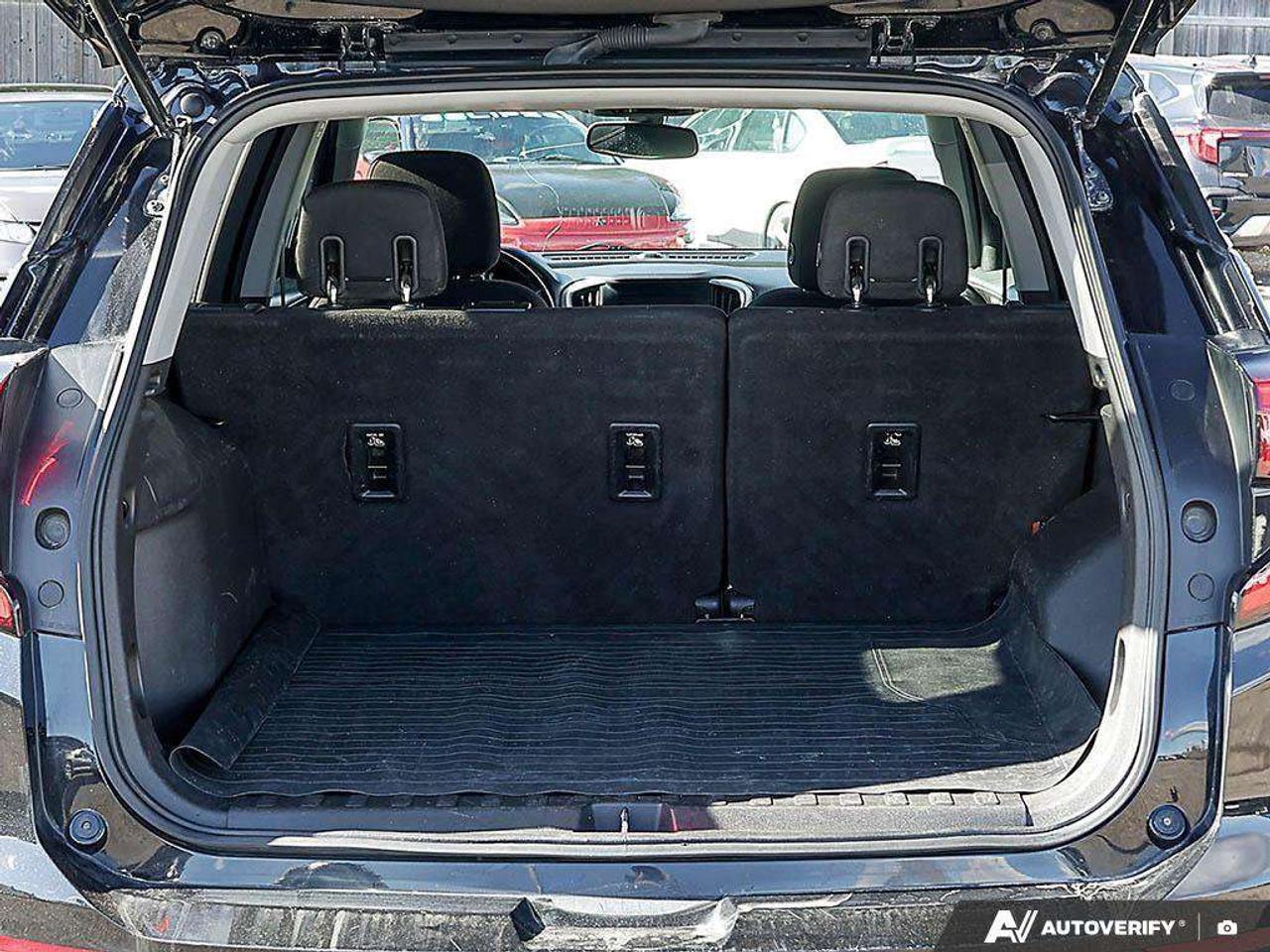 2019 GMC Terrain SLE AWD, 1.5L 4-CYL, AWD, ALLOYS, CLOTH, REMOTE START, CERTIFIED AS-TRADED! Photo