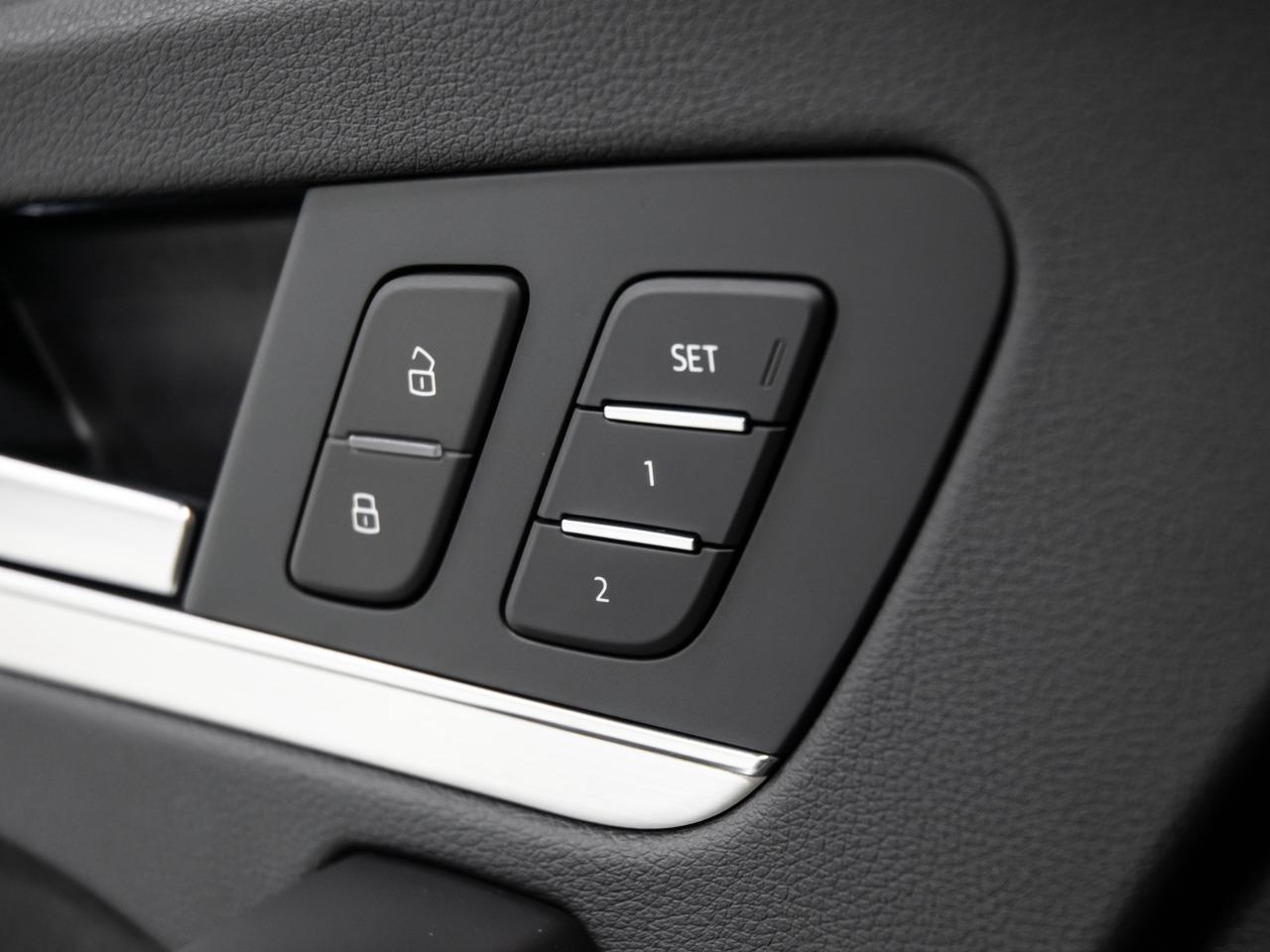 2021 Audi SQ5 PROGRESSIV 3.0 TFSI QUATTRO RED INT REAR VIEW Photo