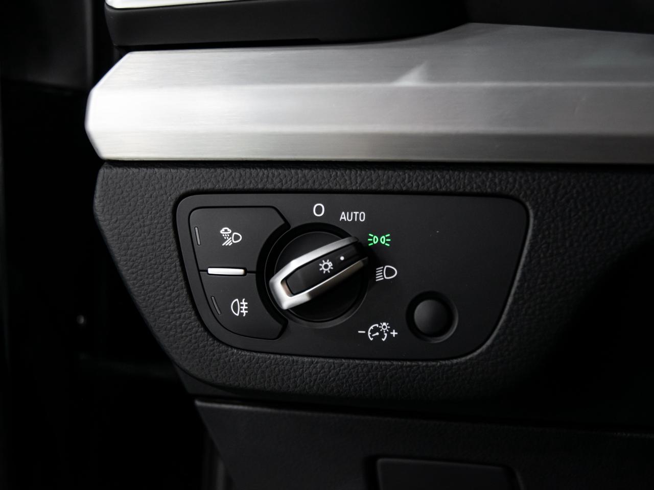 2021 Audi SQ5 PROGRESSIV 3.0 TFSI QUATTRO RED INT REAR VIEW Photo