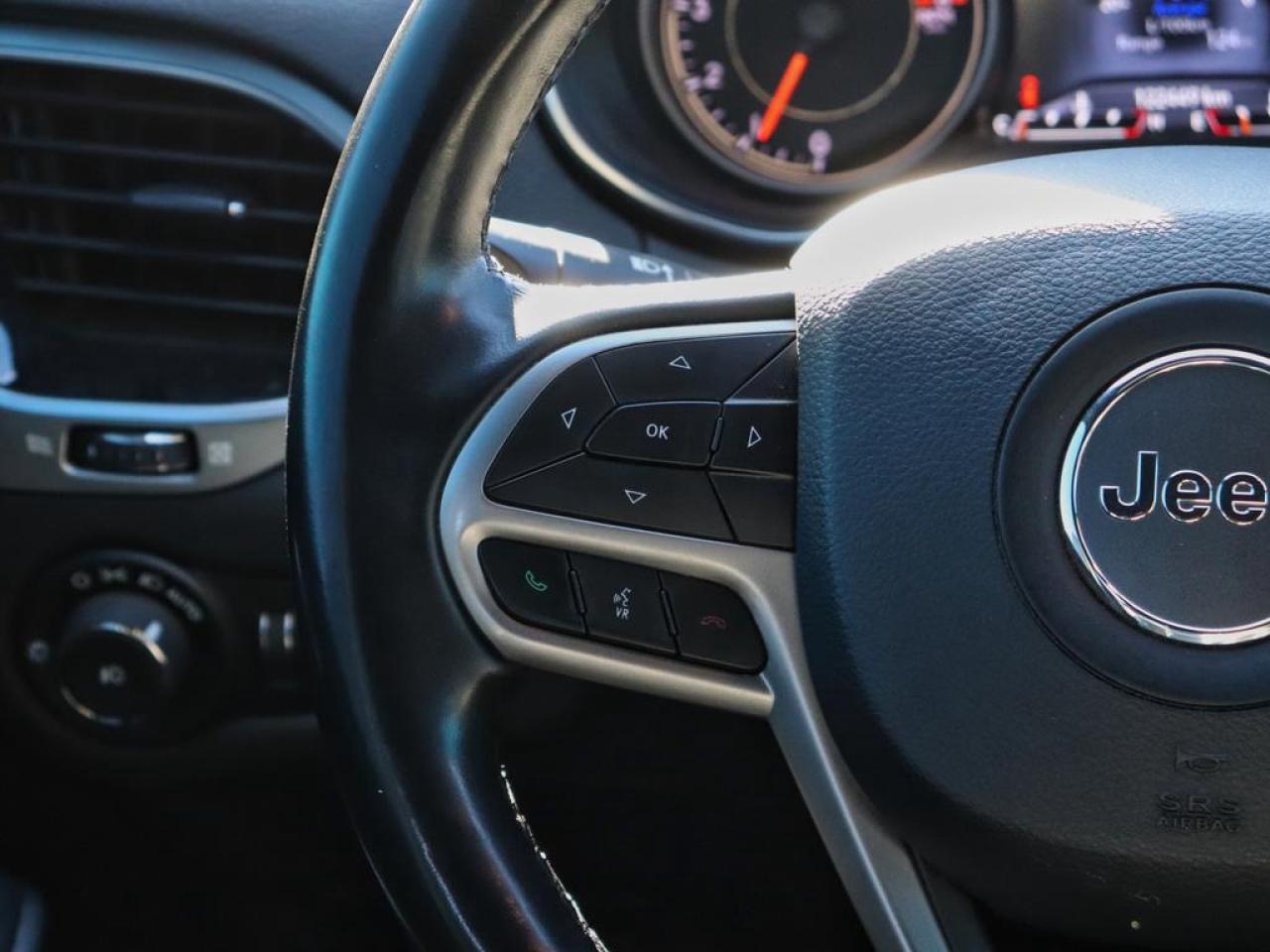 2019 Jeep Cherokee High Altitude  LEATHER, POWER TRUNK! Photo