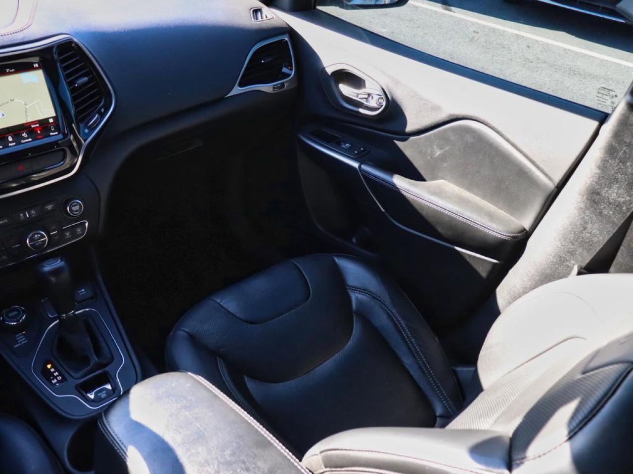 2019 Jeep Cherokee High Altitude  LEATHER, POWER TRUNK! Photo