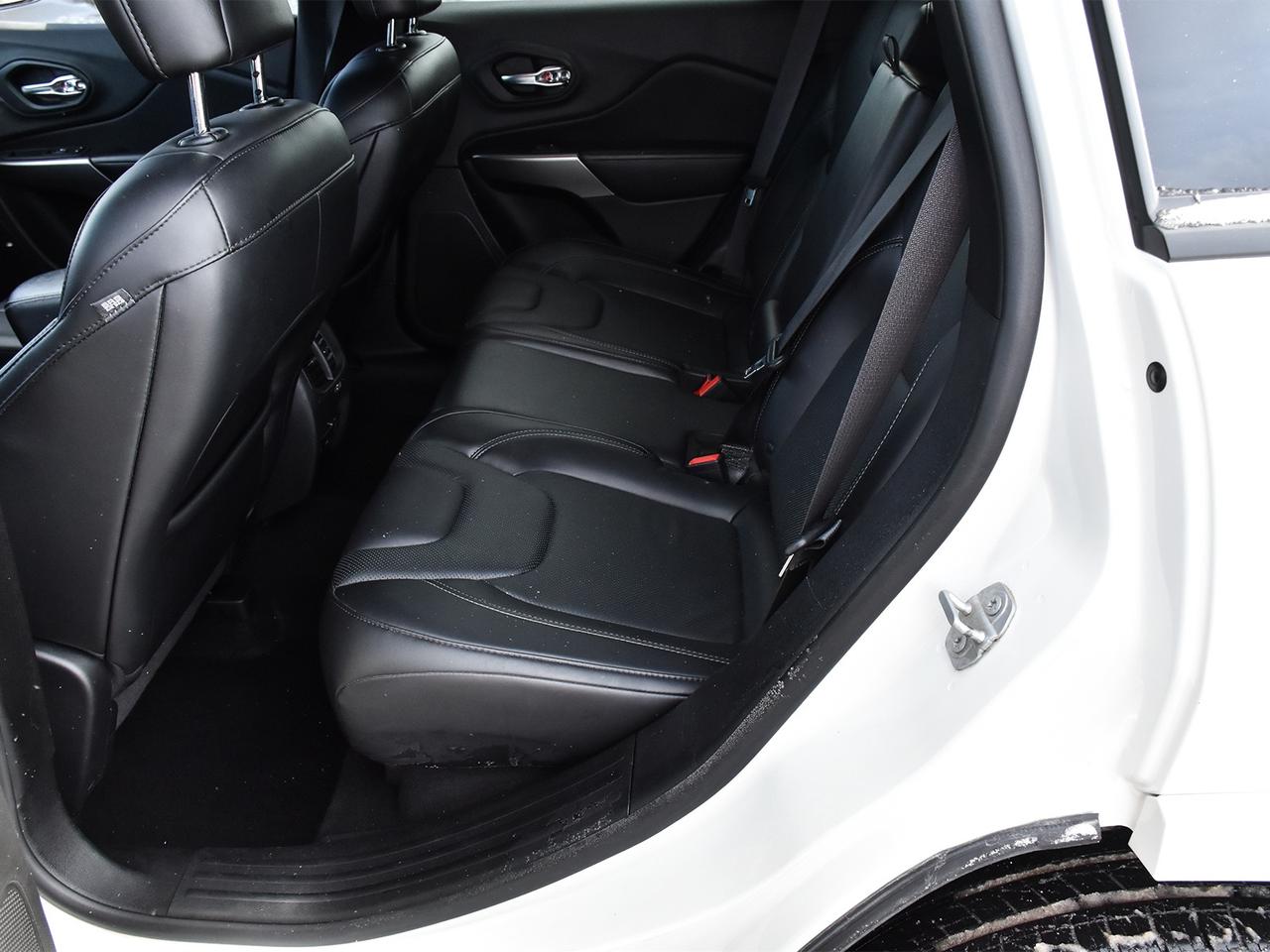 2019 Jeep Cherokee High Altitude  LEATHER, POWER TRUNK! Photo