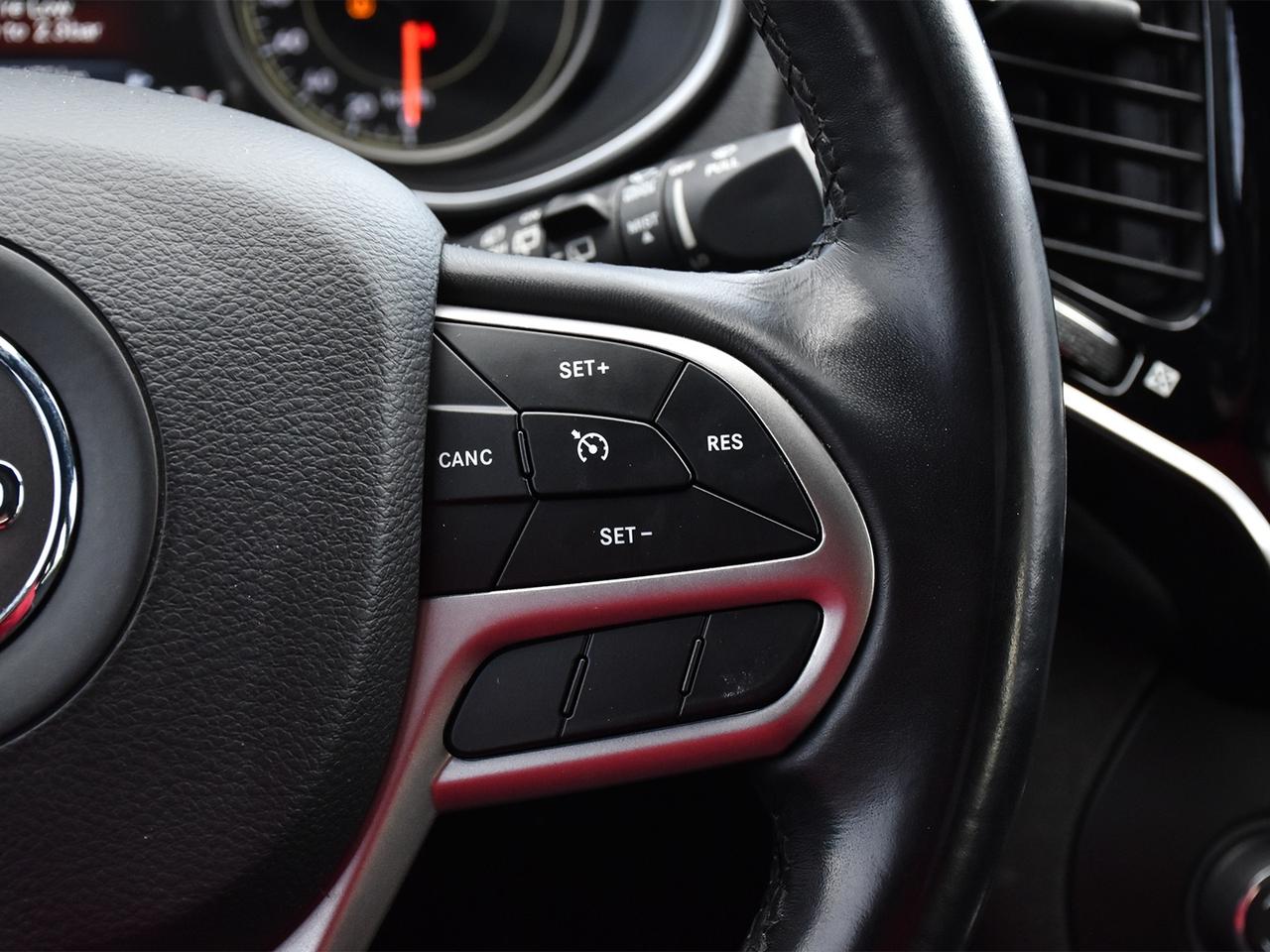 2019 Jeep Cherokee High Altitude  LEATHER, POWER TRUNK! Photo