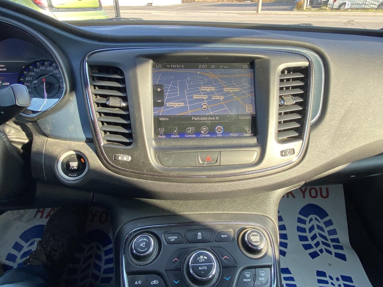 2015 Chrysler 200 4dr Sdn S AWD Photo