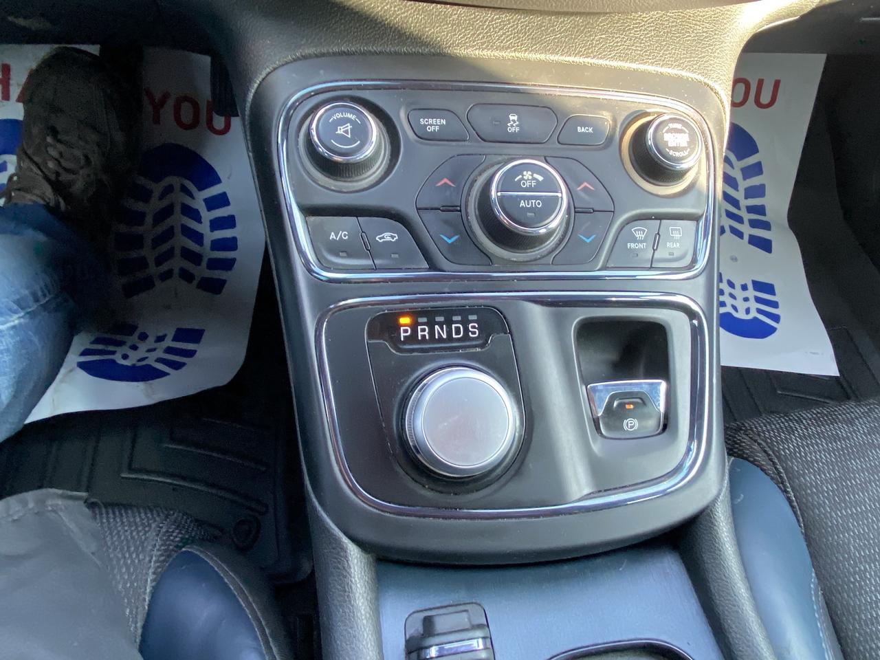 2015 Chrysler 200 4dr Sdn S AWD Photo