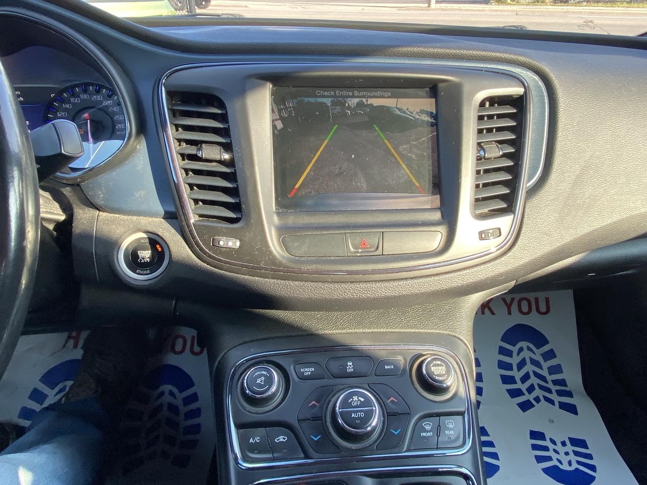 2015 Chrysler 200 4dr Sdn S AWD Photo