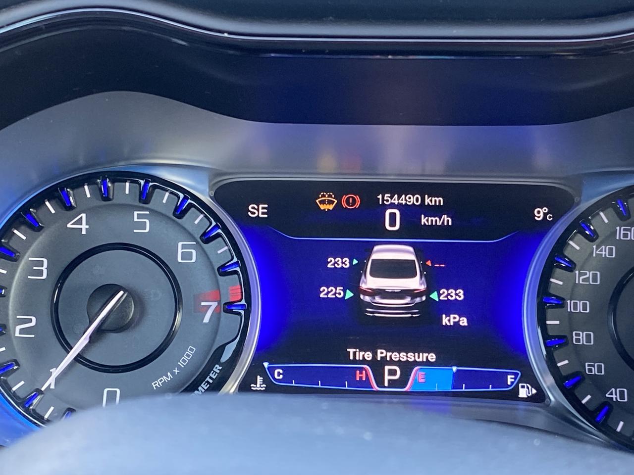 2015 Chrysler 200 4dr Sdn S AWD Photo