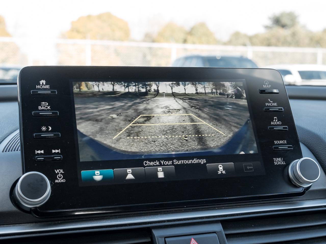 2019 Honda Accord Hybrid Touring CVT  TRADE IN  ONE OWNER  HYBRID Photo