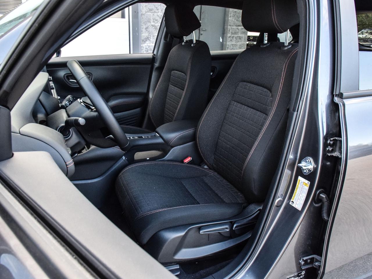 2025 Honda HR-V Sport Photo