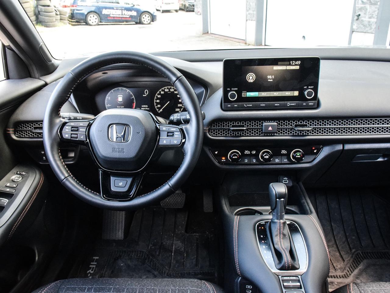 2025 Honda HR-V Sport Photo