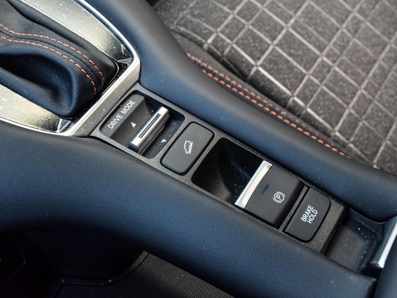 2025 Honda HR-V Sport Photo