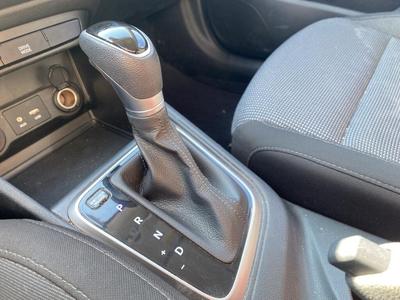 2020 Hyundai Accent 5 Door Essential w/Comfort Package IVT Photo