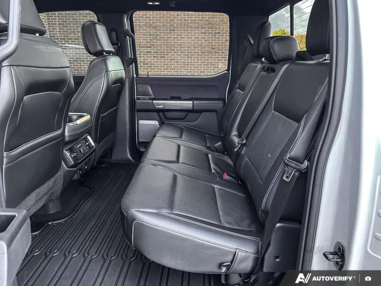 2023 Ford F-150 LARIAT   ONE OWNER   MOONROOF   LTHR ONE OWNER   M Photo