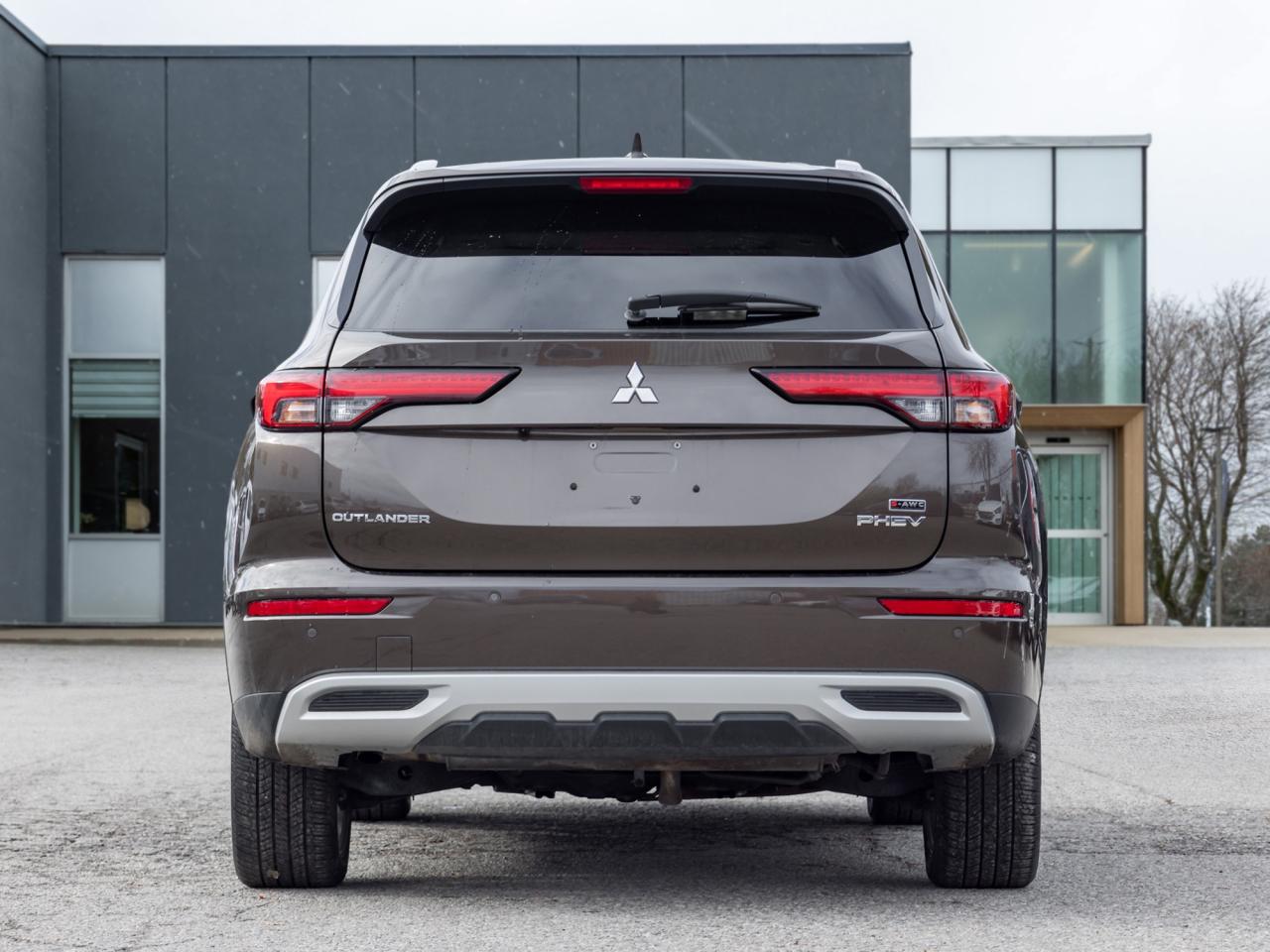 2023 Mitsubishi Outlander PHEV SEL S-AWC CPO FINANCE RATES FOR AS LOW AS 0.90% Photo