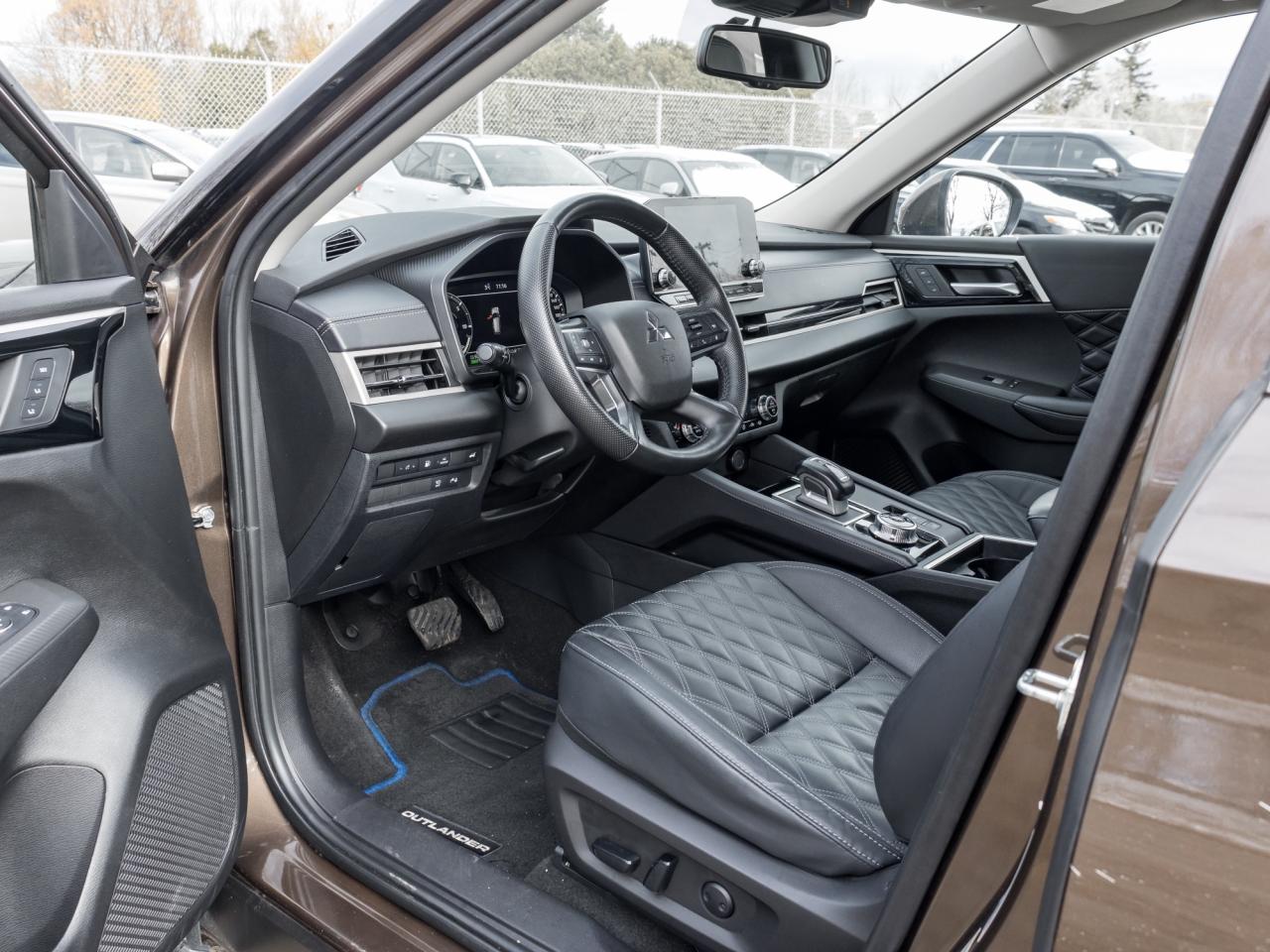 2023 Mitsubishi Outlander PHEV SEL S-AWC CPO FINANCE RATES FOR AS LOW AS 0.90% Photo