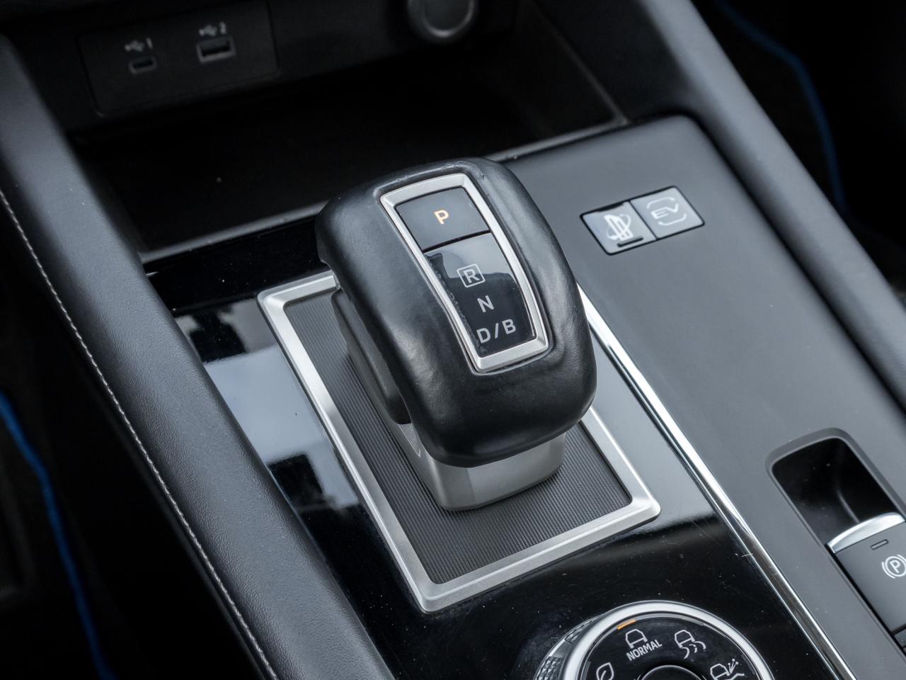 2023 Mitsubishi Outlander PHEV SEL S-AWC CPO FINANCE RATES FOR AS LOW AS 0.90% Photo