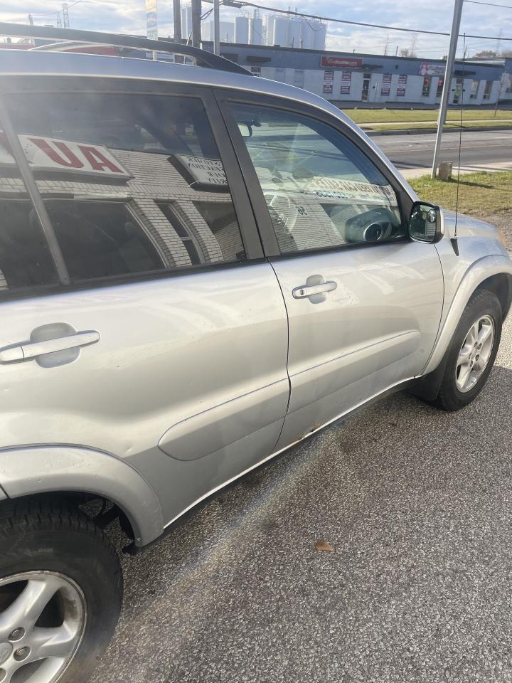 2001 Toyota RAV4 4dr Auto 4WD  AC Photo4