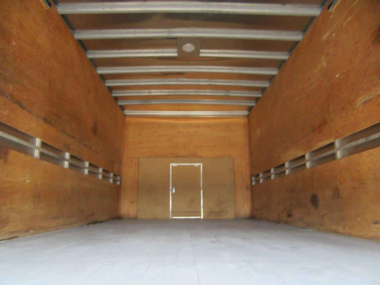 2022 Ford E-450 18FT CUSTOM ALUMINUM BOX 97 INCHES WIDE Photo4