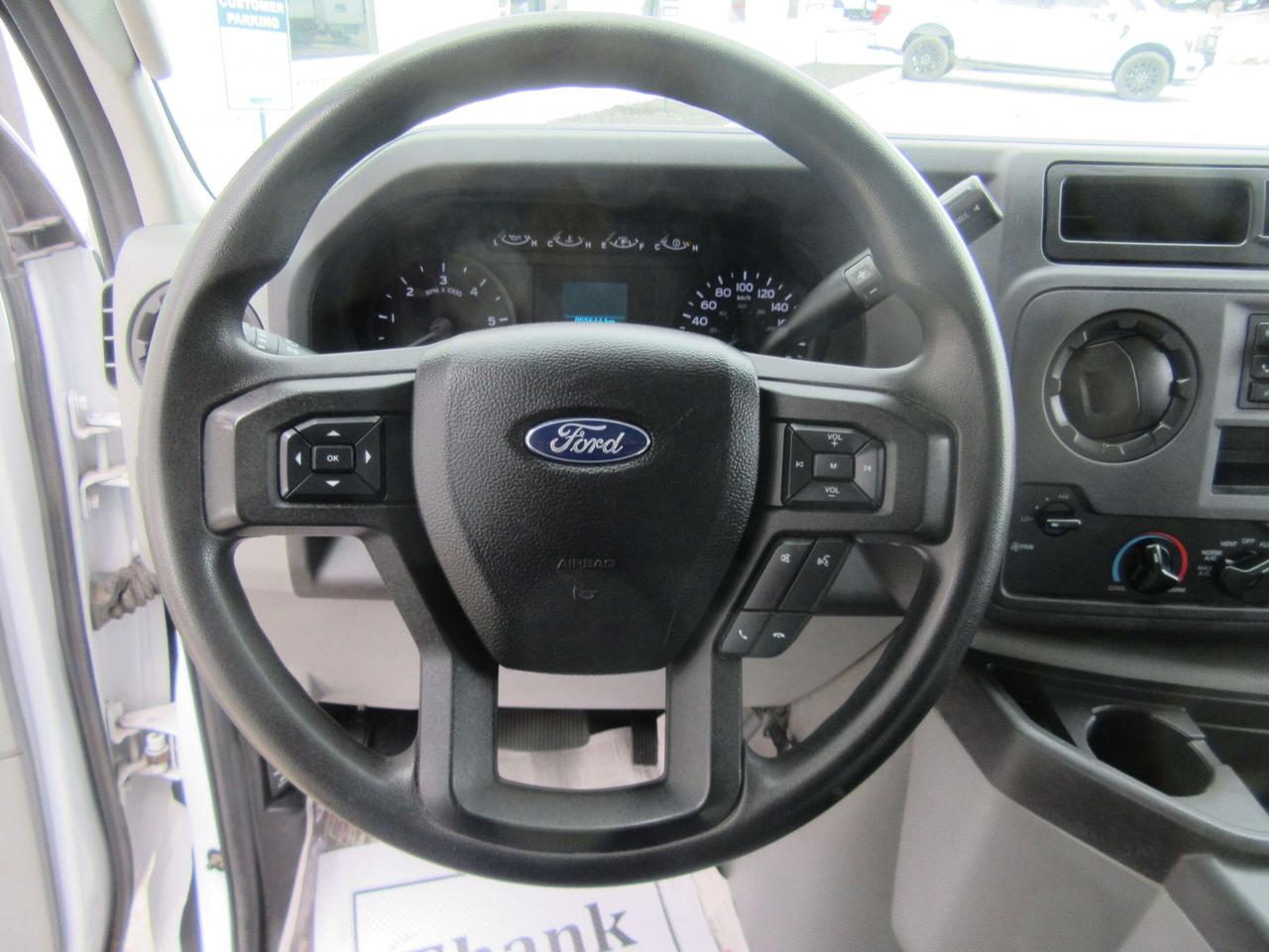 2022 Ford E-450 18FT CUSTOM ALUMINUM BOX 97 INCHES WIDE Photo