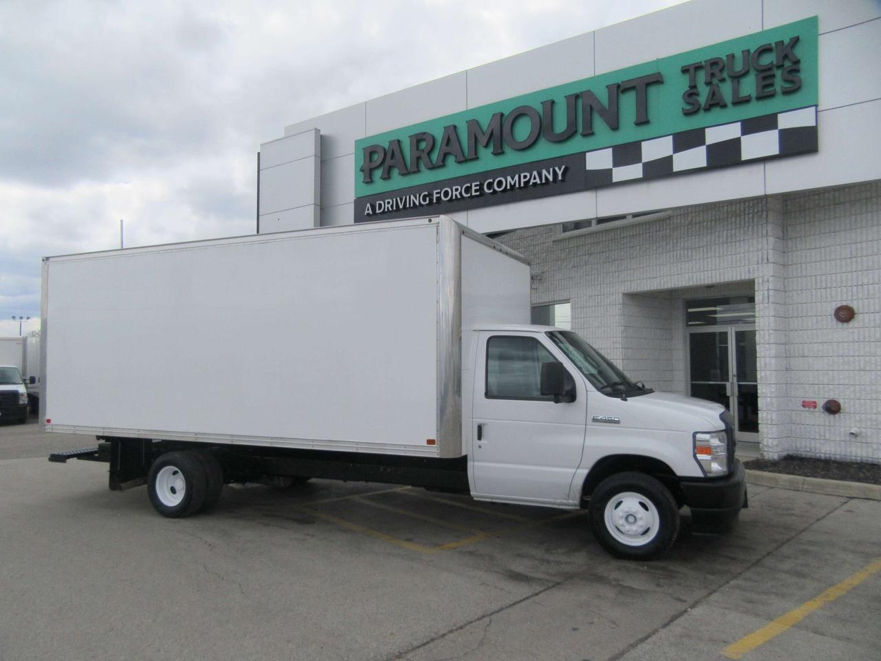 2022 Ford E-450 18FT CUSTOM ALUMINUM BOX 97 INCHES WIDE Photo