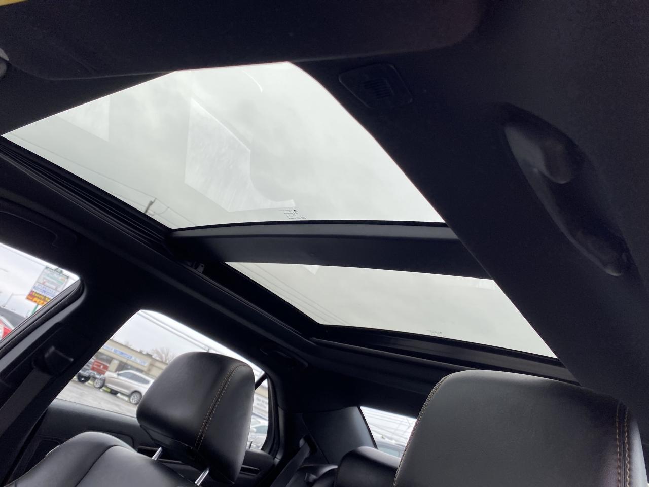 2018 Chrysler 300 300S RWD Photo