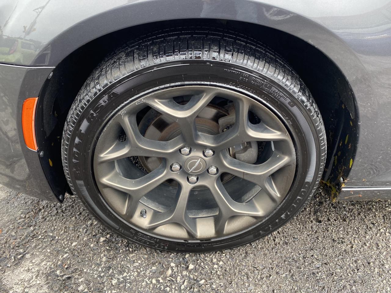 2018 Chrysler 300 300S RWD Photo