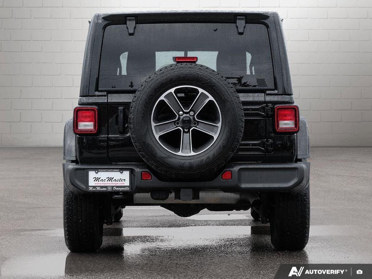 2023 Jeep Wrangler SaharaSAHARA, 2.0T, NAV, HEATED CLOTH, SKYTOP, 1-O Photo3