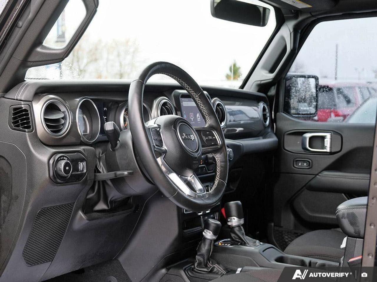 2023 Jeep Wrangler SaharaSAHARA, 2.0T, NAV, HEATED CLOTH, SKYTOP, 1-O Photo