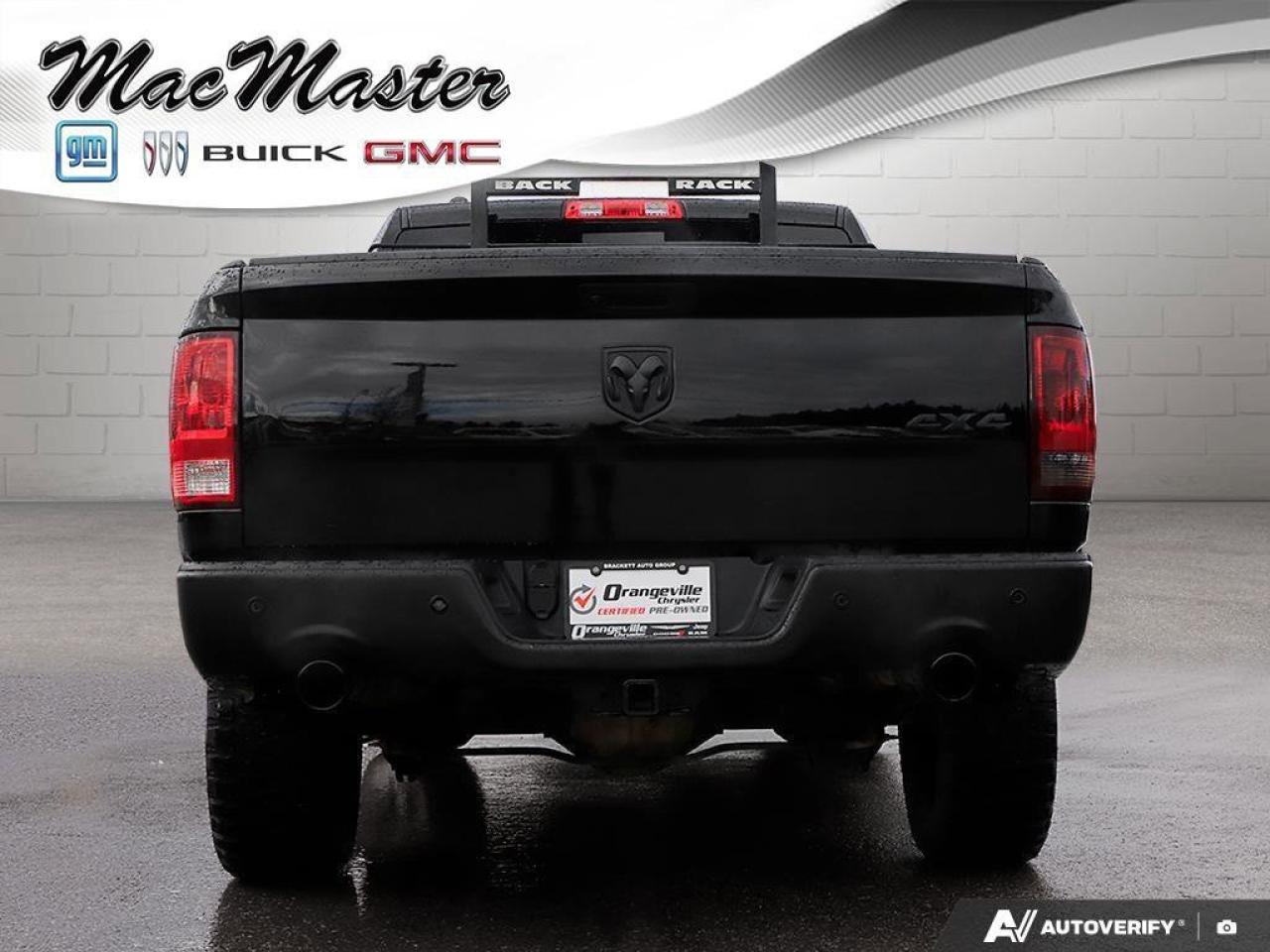 2023 RAM 1500 Classic SLTSLT, HEMI, V8, 4X4, CLOTH, REMOTE START, 1-OWNE Photo4