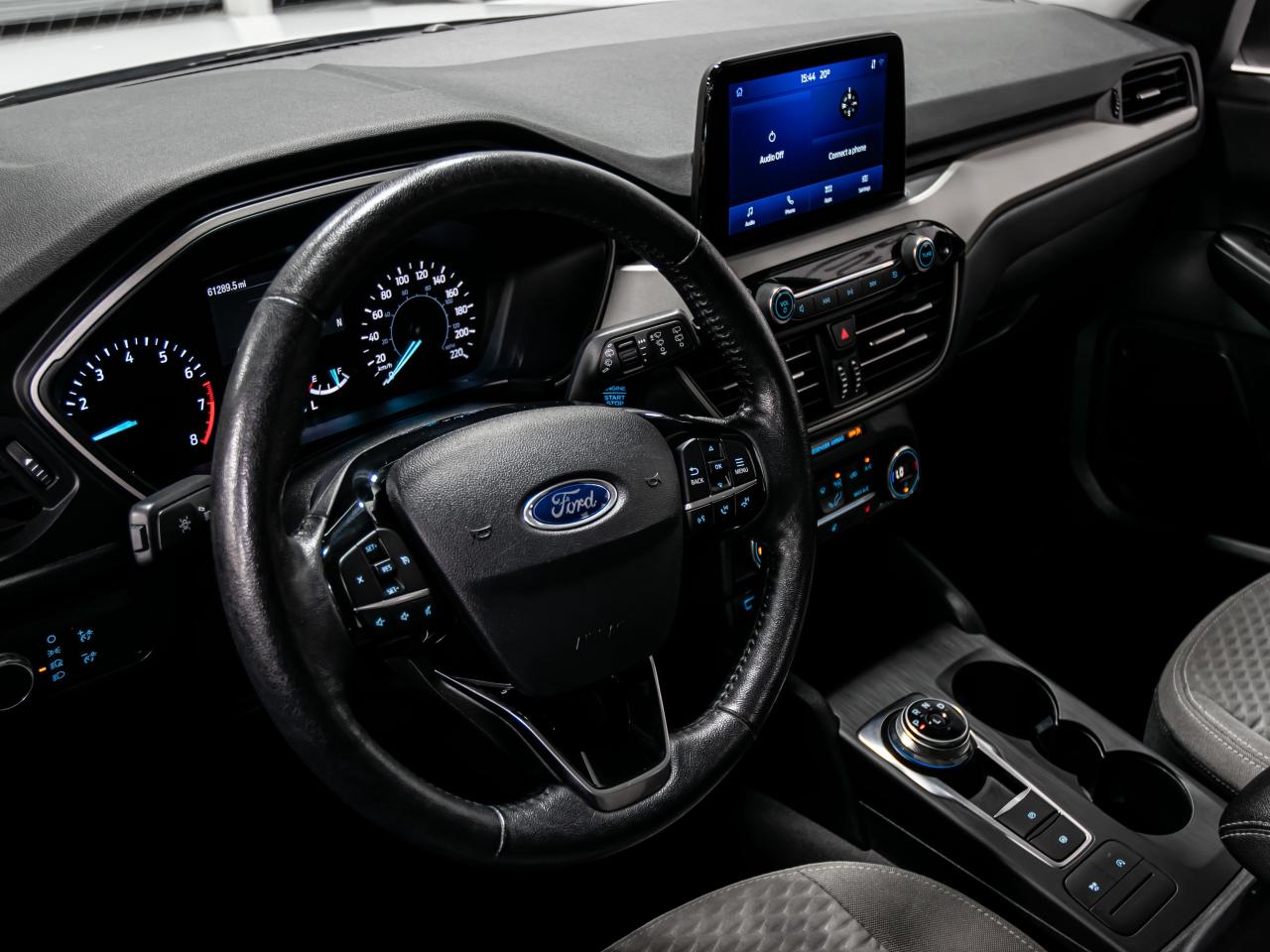 2021 Ford Escape SE AWD BLIND SPOTS REAR VIEW CAMERA Photo