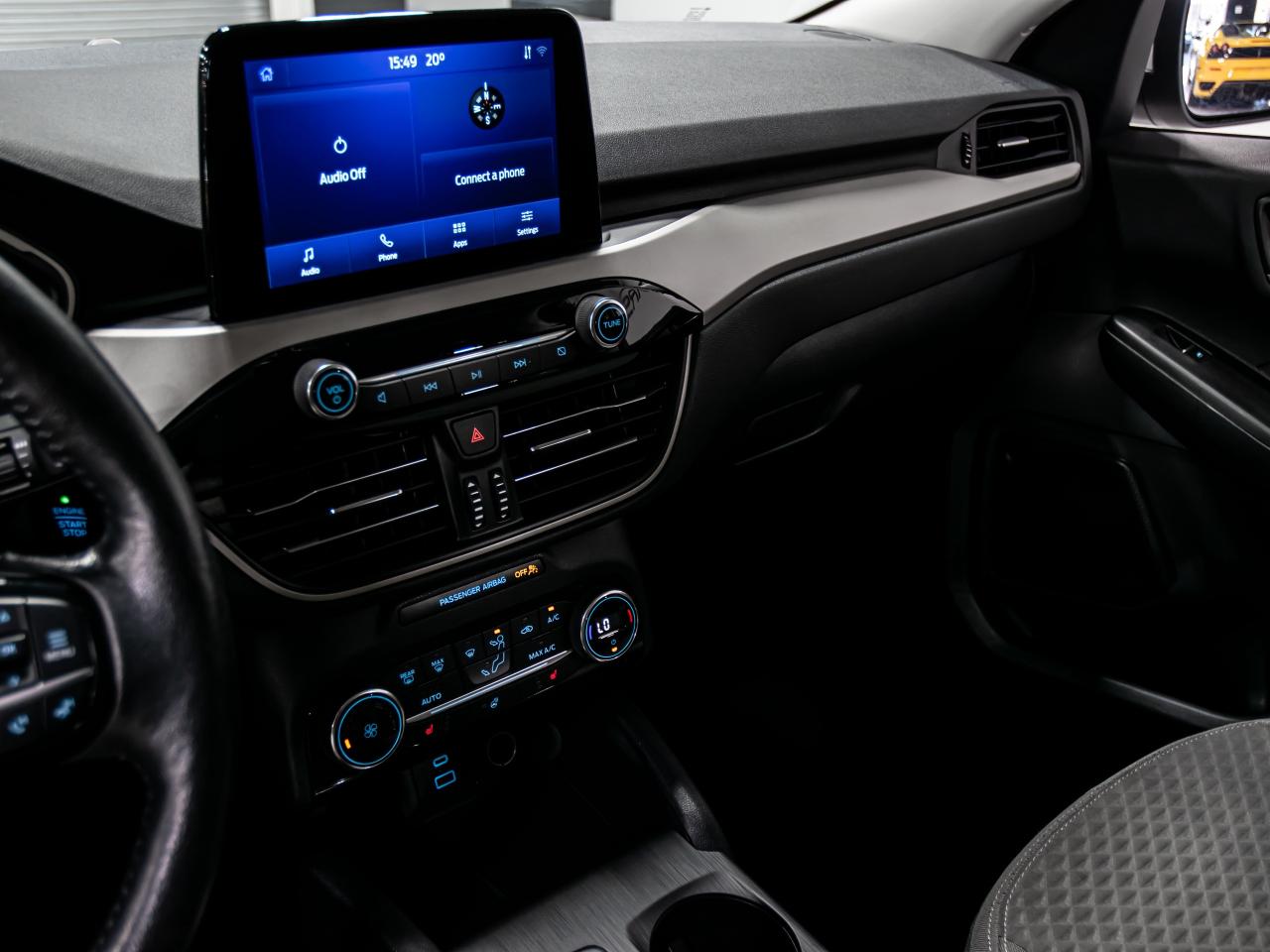 2021 Ford Escape SE AWD BLIND SPOTS REAR VIEW CAMERA Photo