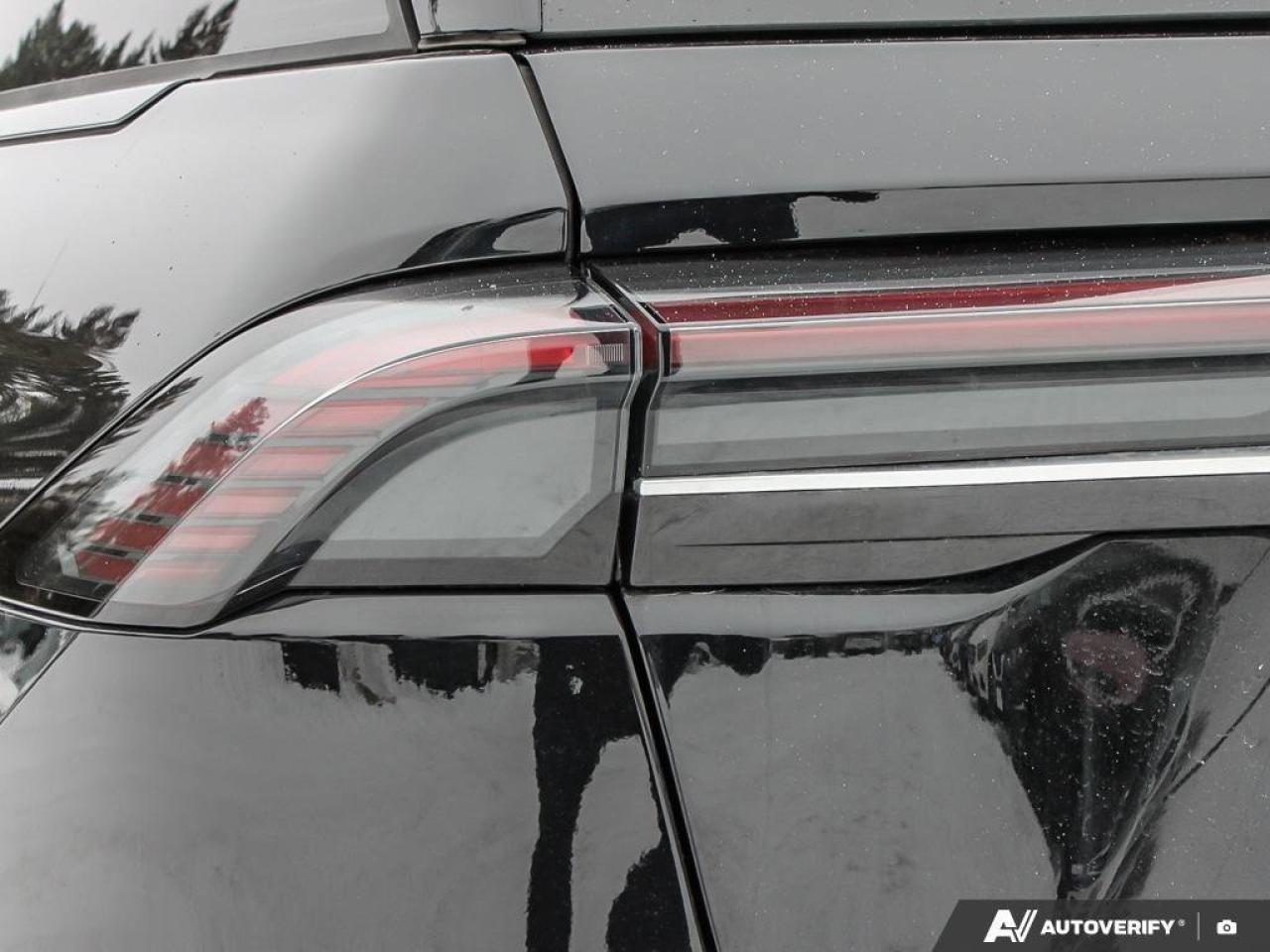 2025 Lincoln Nautilus PremiereONE-OWNER, ACCIDENT-FREE, 360 CAM, 48 SCRE Photo