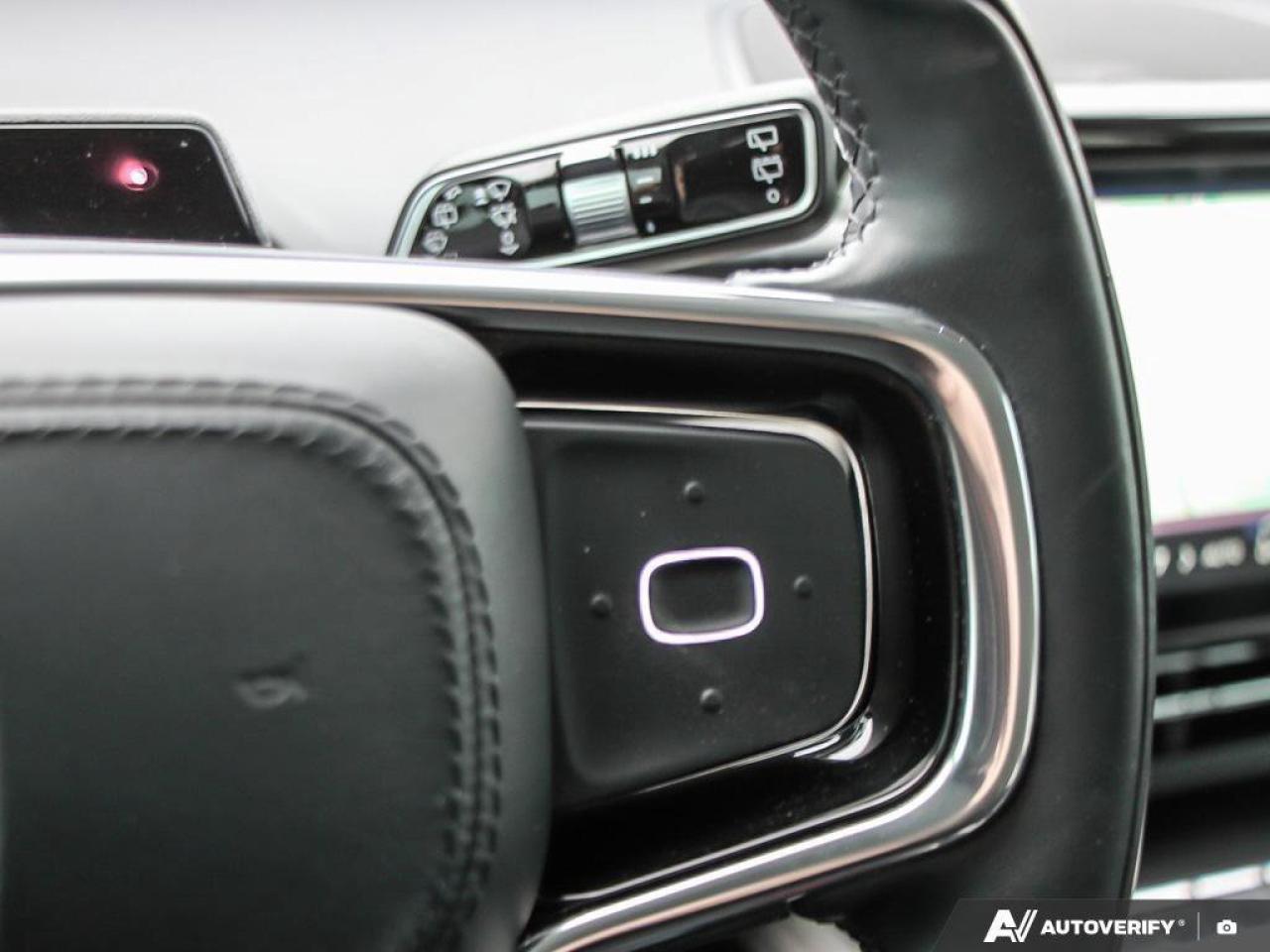 2025 Lincoln Nautilus PremiereONE-OWNER, ACCIDENT-FREE, 360 CAM, 48 SCRE Photo