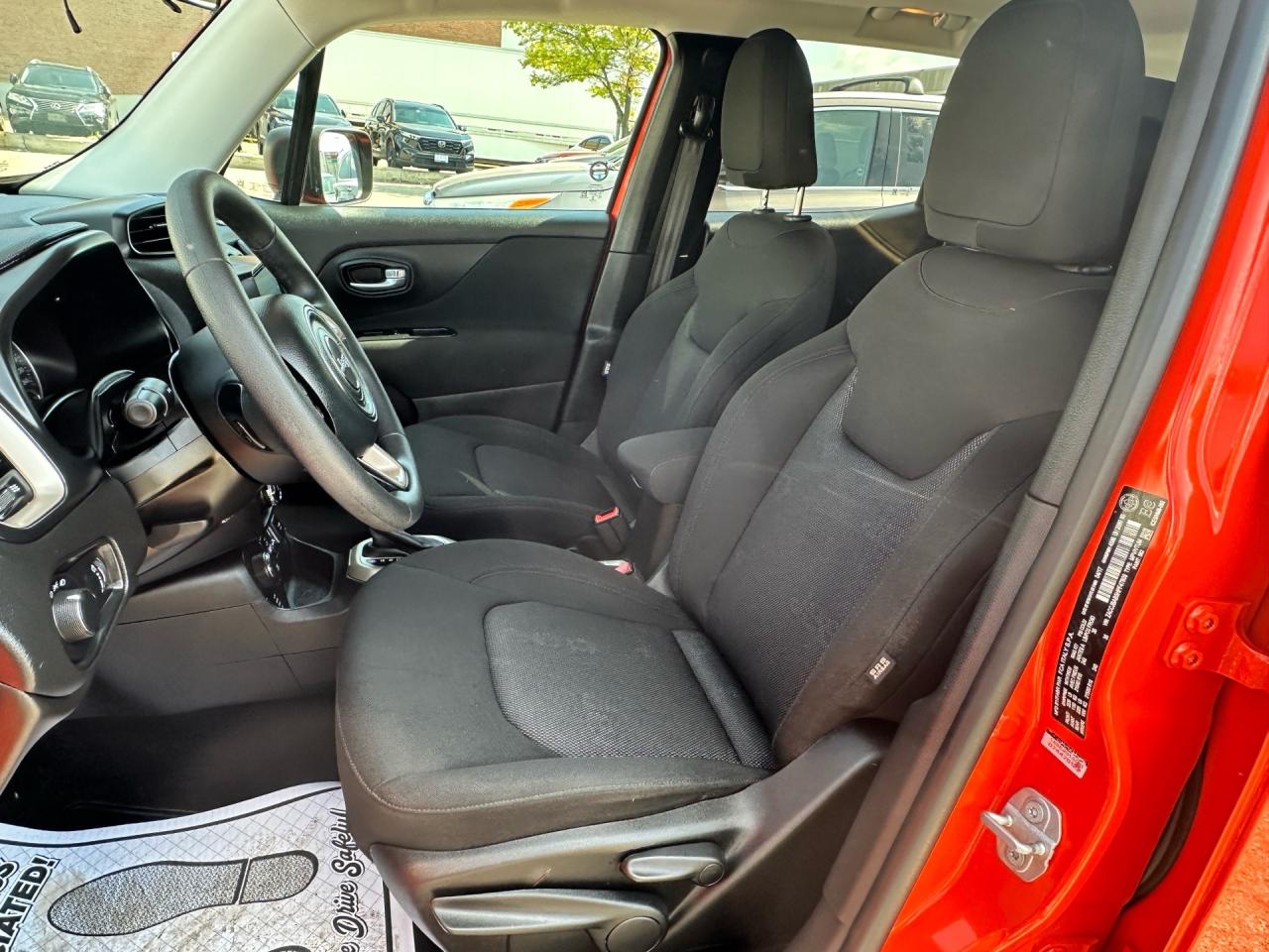 2017 Jeep Renegade 4WD ~ Sport ~ Sky Roof ~ No Accidents ~ Certified Photo