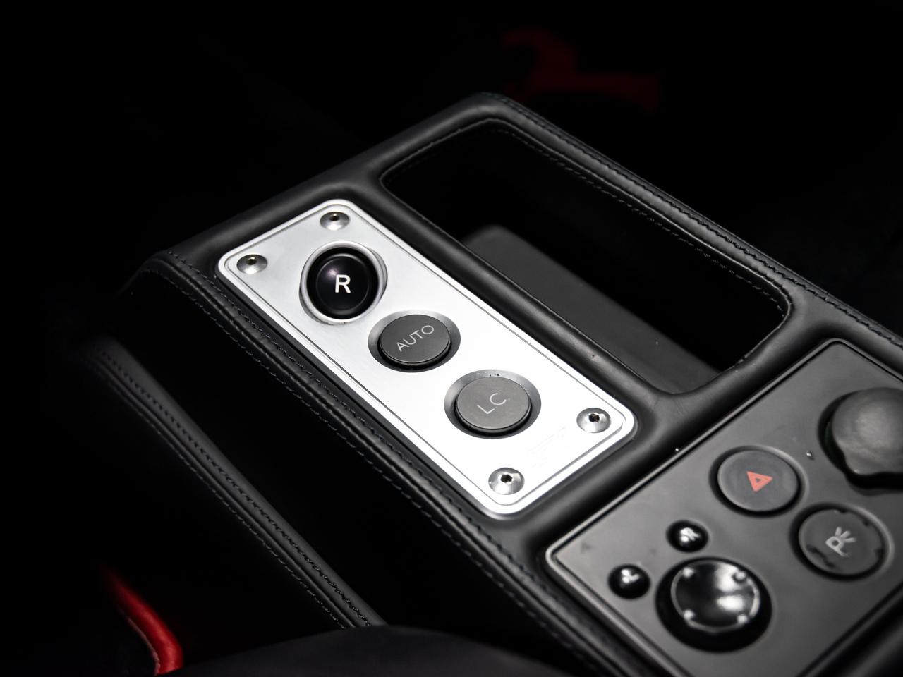 2006 Ferrari 430 F1 TRANSMISSION REAR VIEW CAMERA PADDLE SHIFTERS Photo