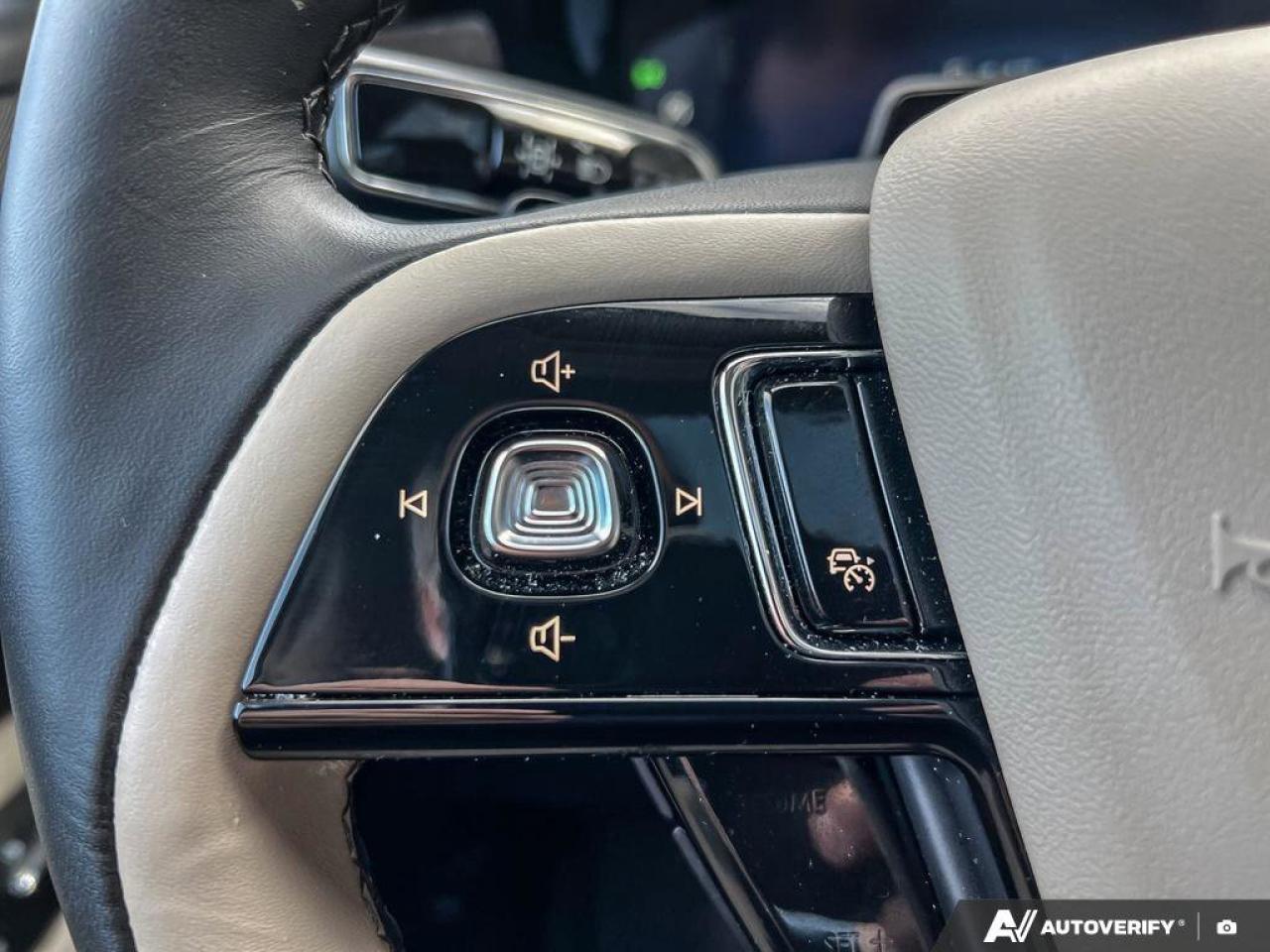 2025 Lincoln Corsair Reserve   DEMO   MOONROOF   HTD STEER WHEEL DEMO Photo