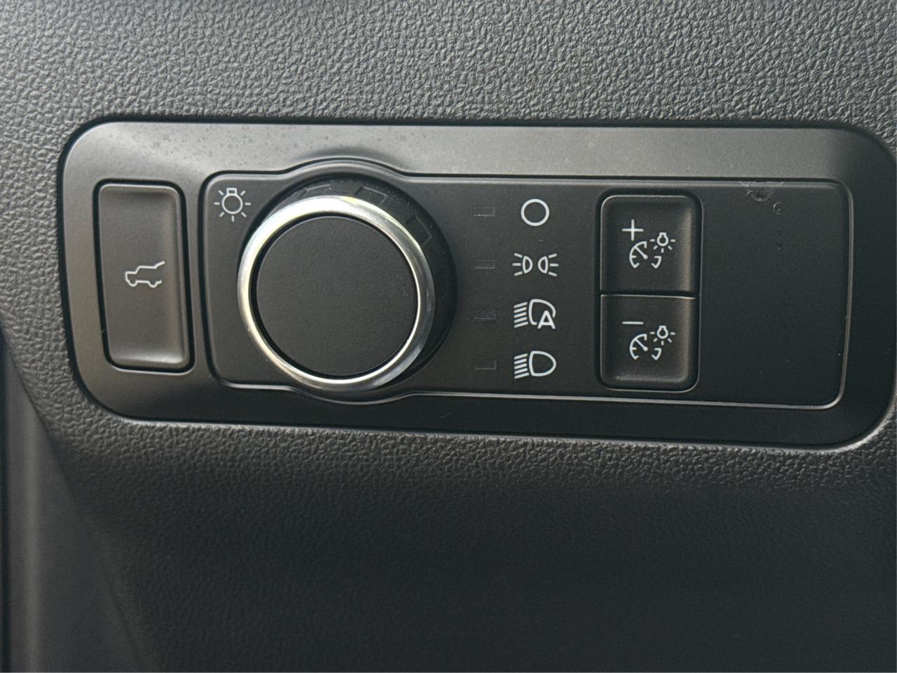 2024 Ford Bronco Sport HEATED SEATS REMOTE START WE FINANCE ALL CREDIT Photo