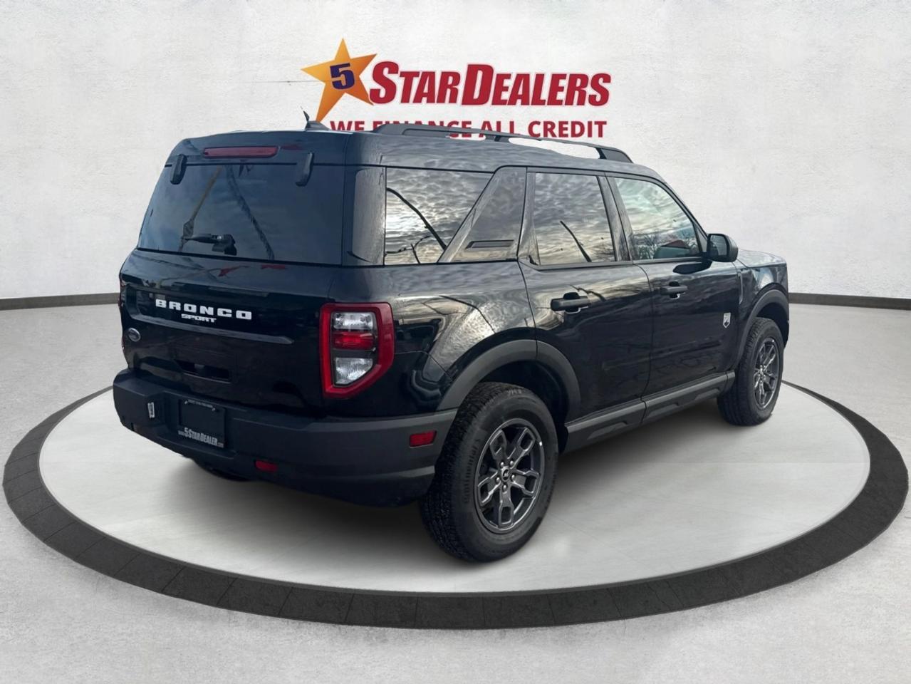 2024 Ford Bronco Sport HEATED SEATS REMOTE START WE FINANCE ALL CREDIT Photo