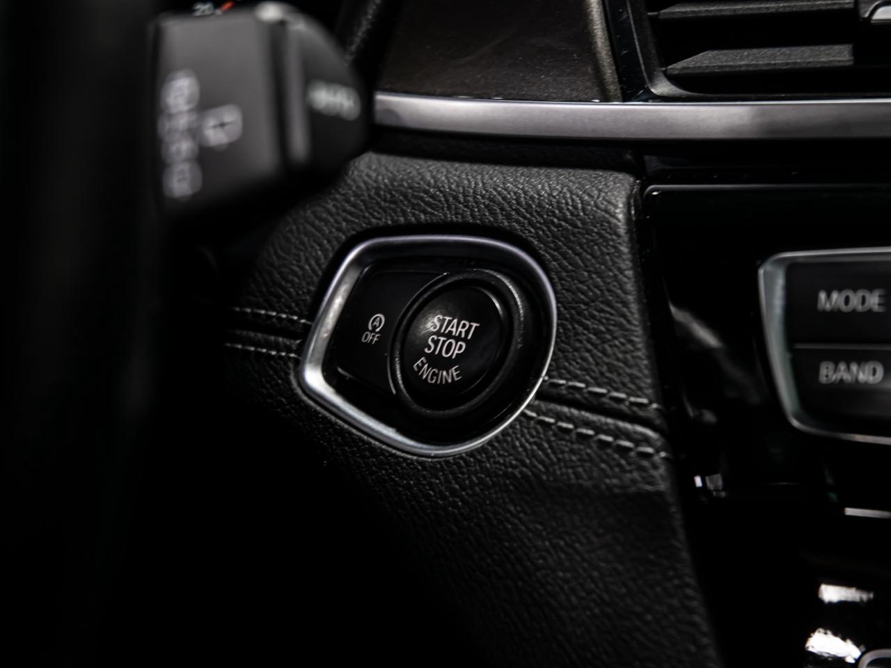 2021 BMW X1 xDrive28i HEADS UP NAV Lane Departure System Photo