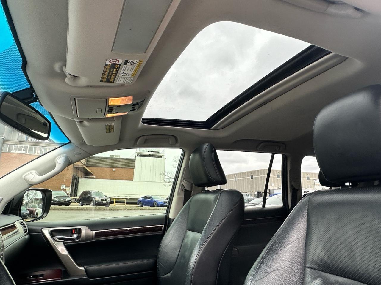 2015 Lexus GX 460 LEATHER ~ SUNROOF ~ SAFETY INCLUDED Photo