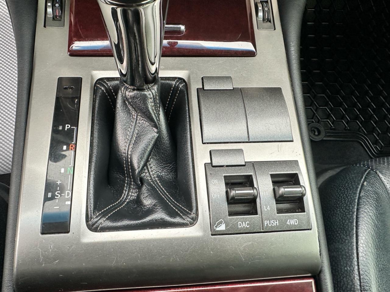 2015 Lexus GX 460 LEATHER ~ SUNROOF ~ SAFETY INCLUDED Photo