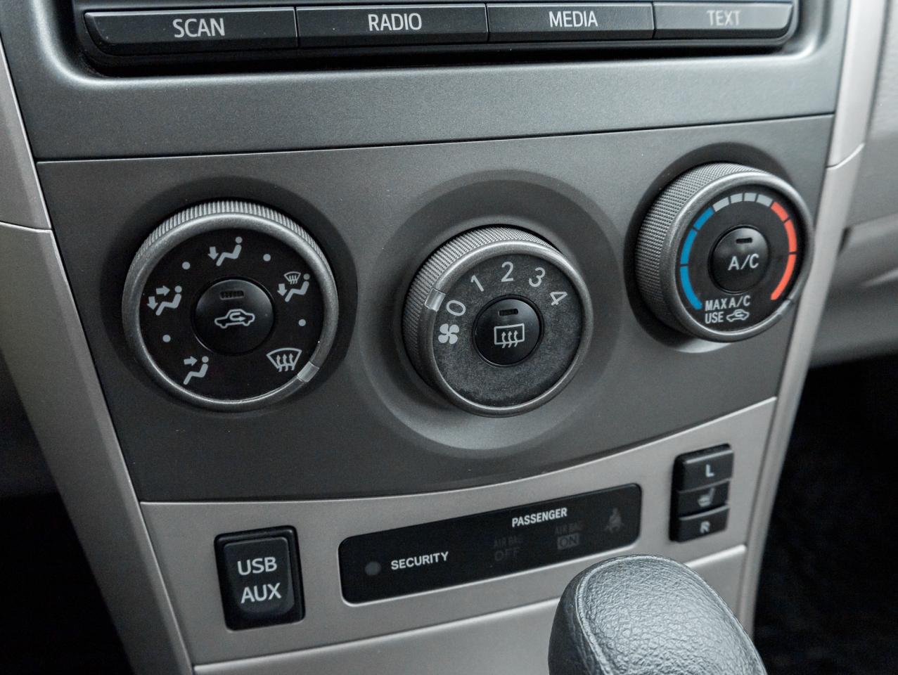 2012 Toyota Corolla 4dr Sdn Auto LE  AS IS  AS TRADED Photo