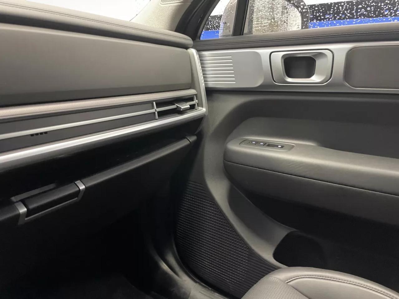 2025 Hyundai Santa Fe Hybrid PREFERRED Photo