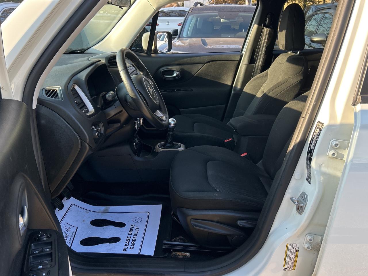 2016 Jeep Renegade 4WD MANUAL, NAVI,4 NEW TIRES/ ALL NEW BRAKES, Photo