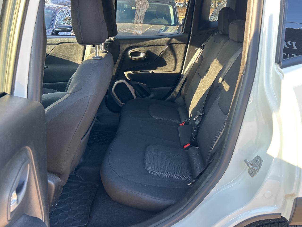 2016 Jeep Renegade 4WD MANUAL, NAVI,4 NEW TIRES/ ALL NEW BRAKES, Photo